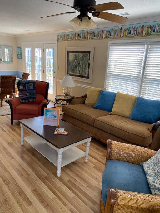 Beach Breeze 3, Pet Friendly, Walking Distance To Atlantic Ocean Free Parking 默特尔比奇 外观 照片